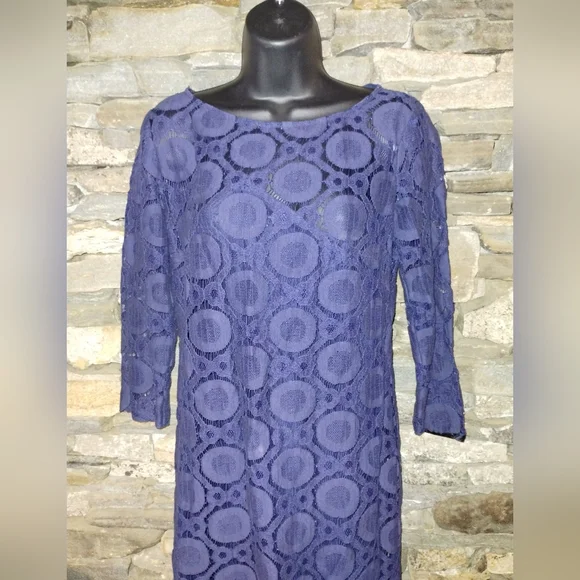 Trina Turk lined blue lace dress size 4, see through lace top - Picture 3 of 9